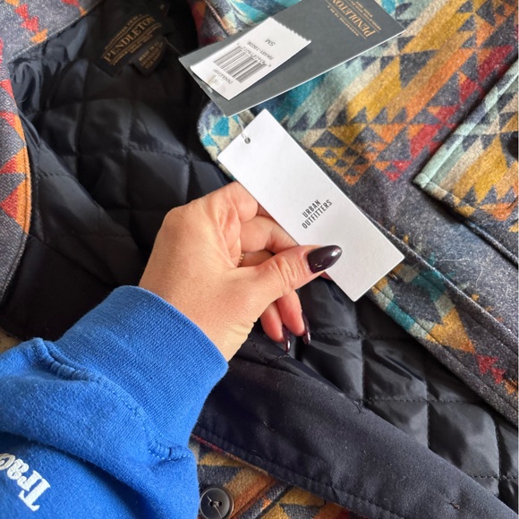 Pendleton Multicolor Patterned Shirt Jacket - Picture 4 of 9